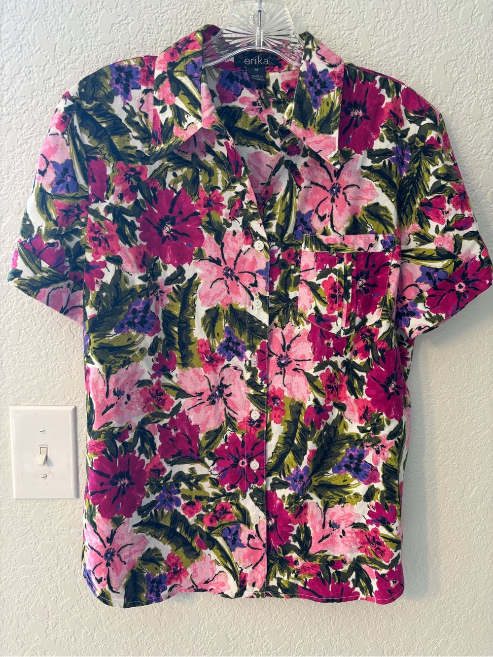 Erika Floral Short-Sleeve Button-Down Shirt in Pink, Magenta & Green